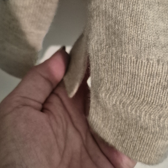 Boden Cashmere  Dot Sweater - Cream and Navy Sz.XS - Picture 4 of 7